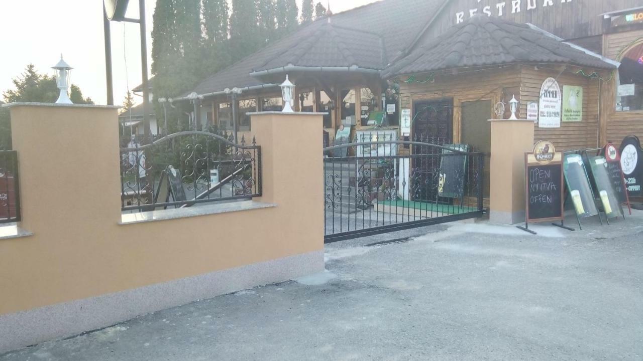 Feherlo Vendeghaz & Restaurant Buk Ngoại thất bức ảnh